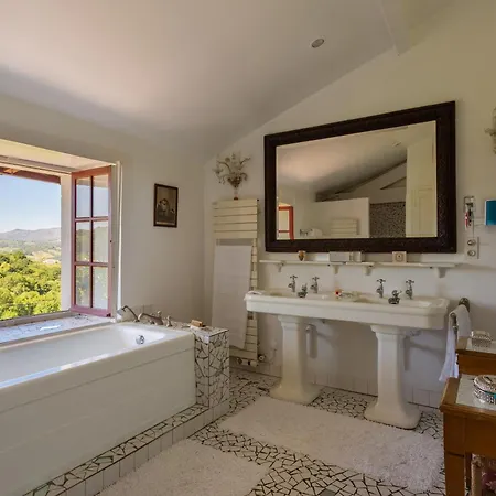 Magnifique Maison Basque Du 18eme Avec Vue Exceptionnelle Villa